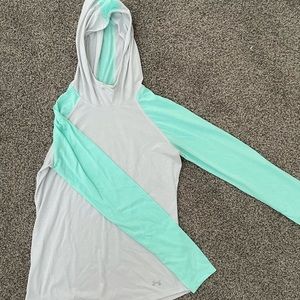 UA women’s LS